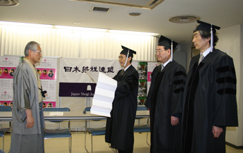 ������n�������